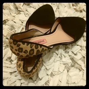 Betsey Johnson flats